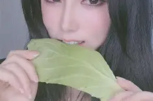 一天3大瓜！带着女儿偷腥、偷税漏税、滞留迪拜件件荒唐可笑